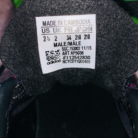 Adidas | Soccer Cleats | Boys 2.5 | EUC - Picture 4 of 4